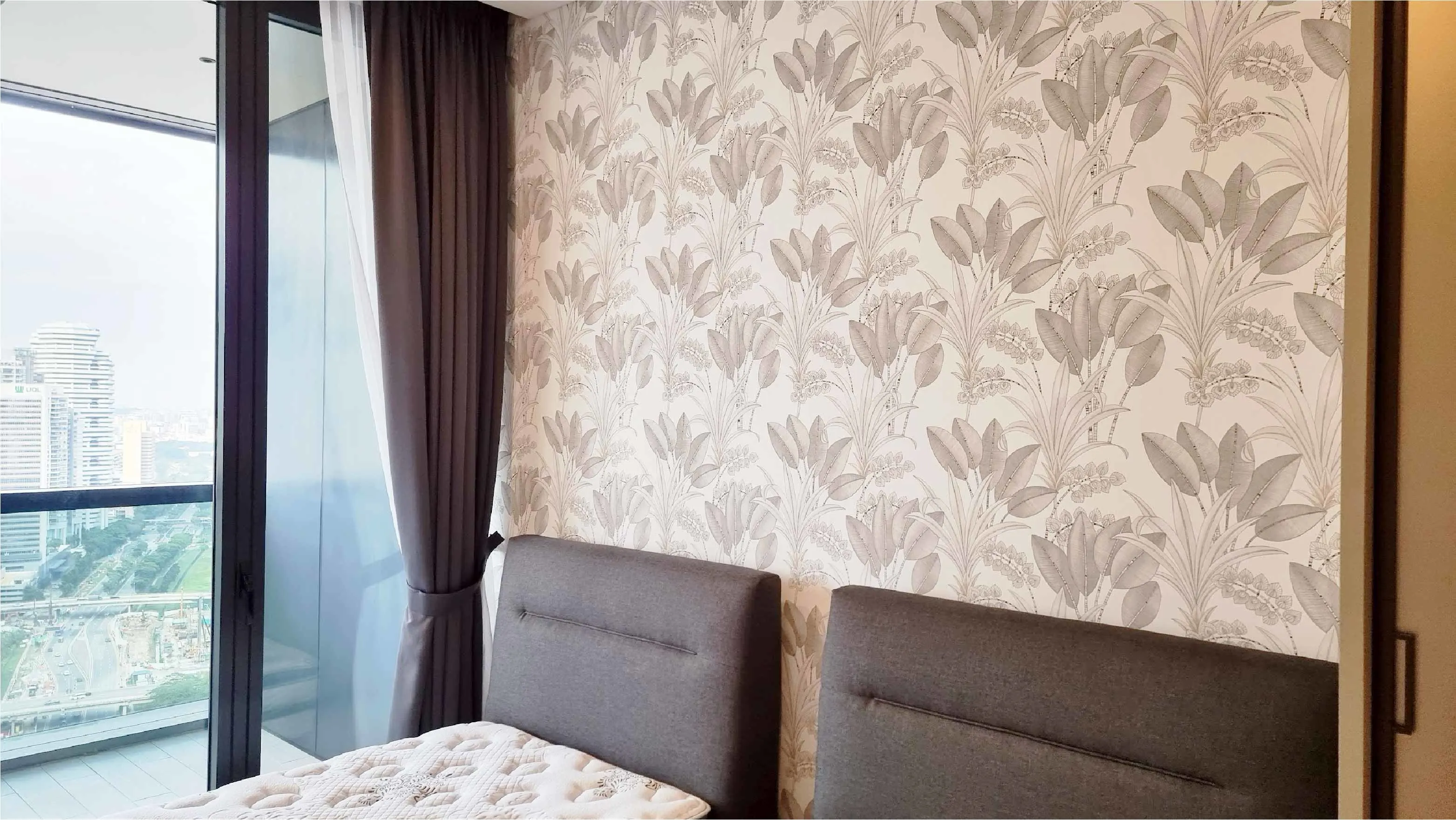 Floral Antique Wallpaper Installation for a Fresh Bedroom  